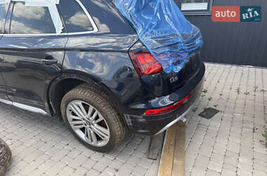 Внедорожник / Кроссовер Audi Q5 2018 в 