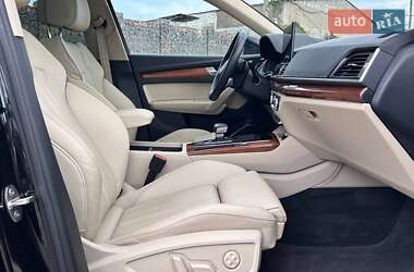 Внедорожник / Кроссовер Audi Q5 2023 в 