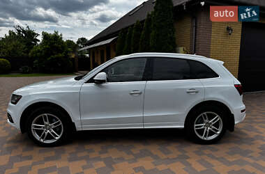 Внедорожник / Кроссовер Audi Q5 2015 в 