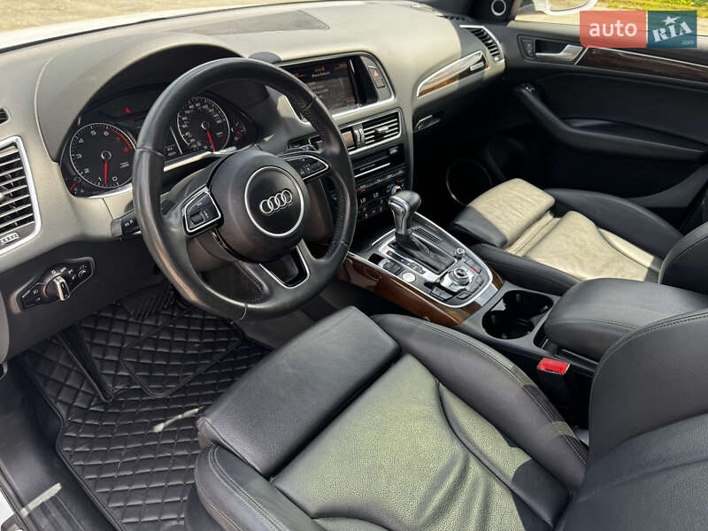Позашляховик / Кросовер Audi Q5 2015 в Баришівка