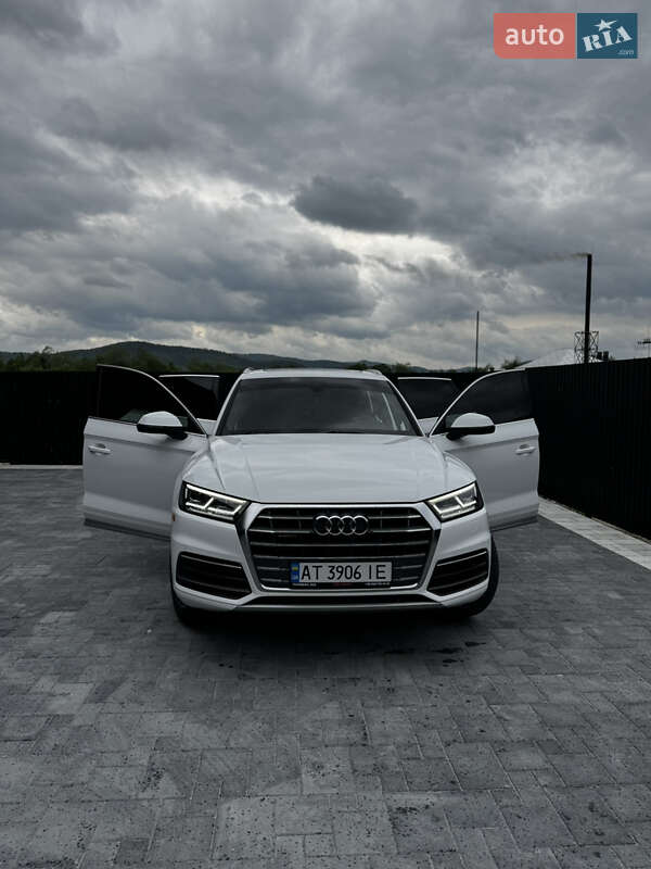 Позашляховик / Кросовер Audi Q5 2018 в Івано-Франківську