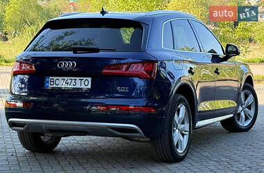 Внедорожник / Кроссовер Audi Q5 2017 в 