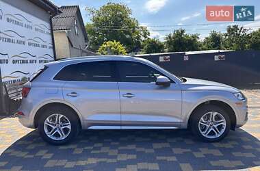 Внедорожник / Кроссовер Audi Q5 2018 в 