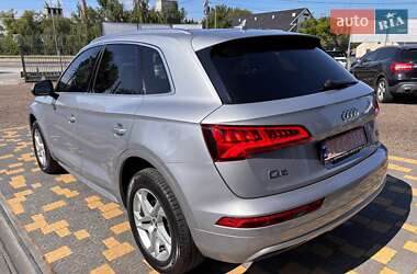Внедорожник / Кроссовер Audi Q5 2018 в 