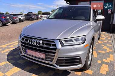 Внедорожник / Кроссовер Audi Q5 2018 в 