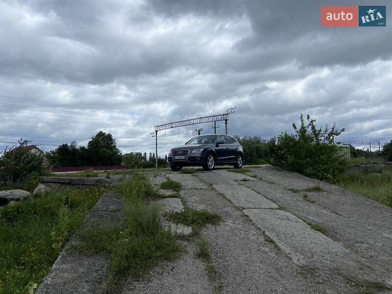 Внедорожник / Кроссовер Audi Q5 2015 в Киеве
