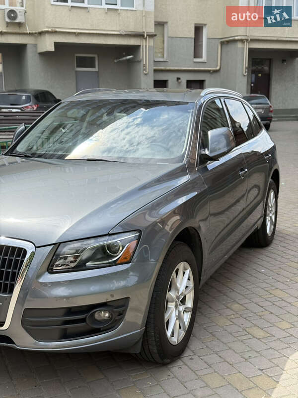 Внедорожник / Кроссовер Audi Q5 2011 в Ивано-Франковске