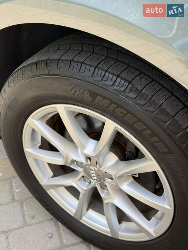 Внедорожник / Кроссовер Audi Q5 2011 в Ивано-Франковске