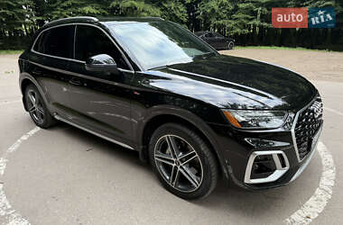 Внедорожник / Кроссовер Audi Q5 2020 в 