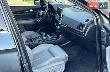 Внедорожник / Кроссовер Audi Q5 2018 в 