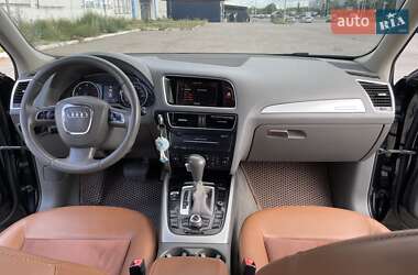 Внедорожник / Кроссовер Audi Q5 2011 в 