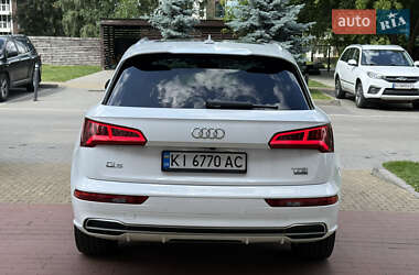 Внедорожник / Кроссовер Audi Q5 2017 в 