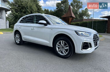 Внедорожник / Кроссовер Audi Q5 2021 в 