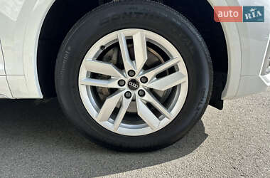 Внедорожник / Кроссовер Audi Q5 2021 в 