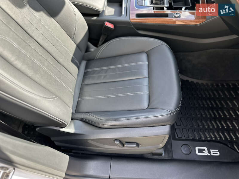 Внедорожник / Кроссовер Audi Q5 2021 в Киеве