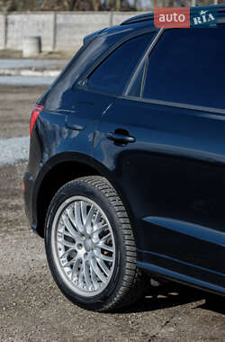 Внедорожник / Кроссовер Audi Q5 2010 в 