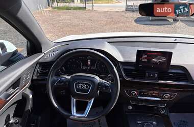 Внедорожник / Кроссовер Audi Q5 2019 в 