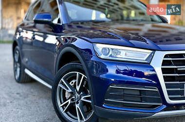 Внедорожник / Кроссовер Audi Q5 2017 в 