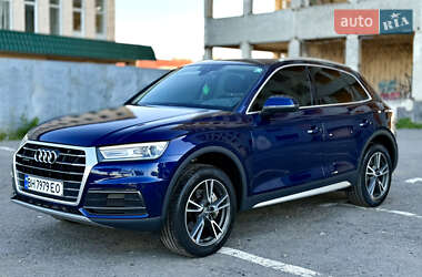 Внедорожник / Кроссовер Audi Q5 2017 в 