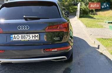 Внедорожник / Кроссовер Audi Q5 2017 в 
