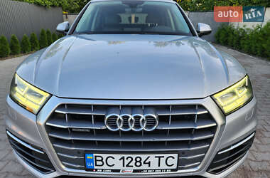 Внедорожник / Кроссовер Audi Q5 2018 в 