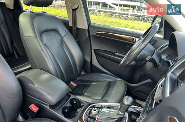 Внедорожник / Кроссовер Audi Q5 2011 в 
