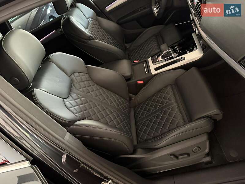 Внедорожник / Кроссовер Audi Q5 2022 в Черкассах