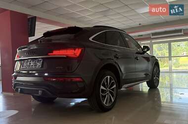Внедорожник / Кроссовер Audi Q5 2022 в 