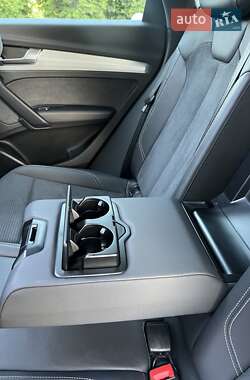 Позашляховик / Кросовер Audi Q5 2021 в Луцьку