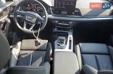 Внедорожник / Кроссовер Audi Q5 2023 в 