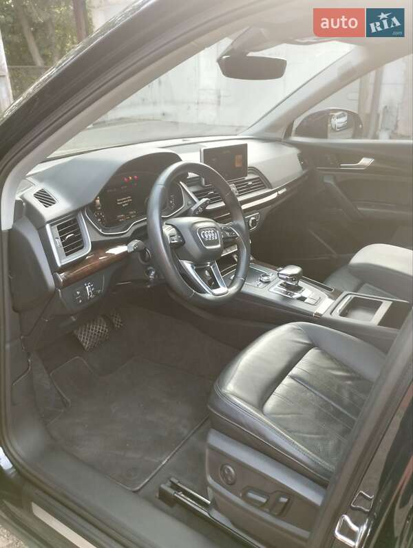 Внедорожник / Кроссовер Audi Q5 2018 в Кривом Роге фото 11 Внедорожник / Кроссовер Audi Q5 2018 в Кривом Роге