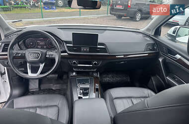 Внедорожник / Кроссовер Audi Q5 2018 в 