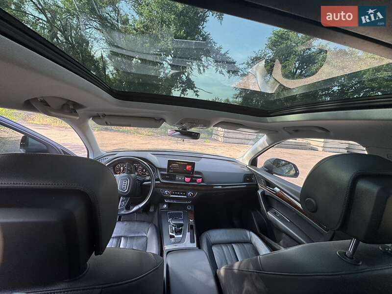 Позашляховик / Кросовер Audi Q5 2017 в Кривому Розі