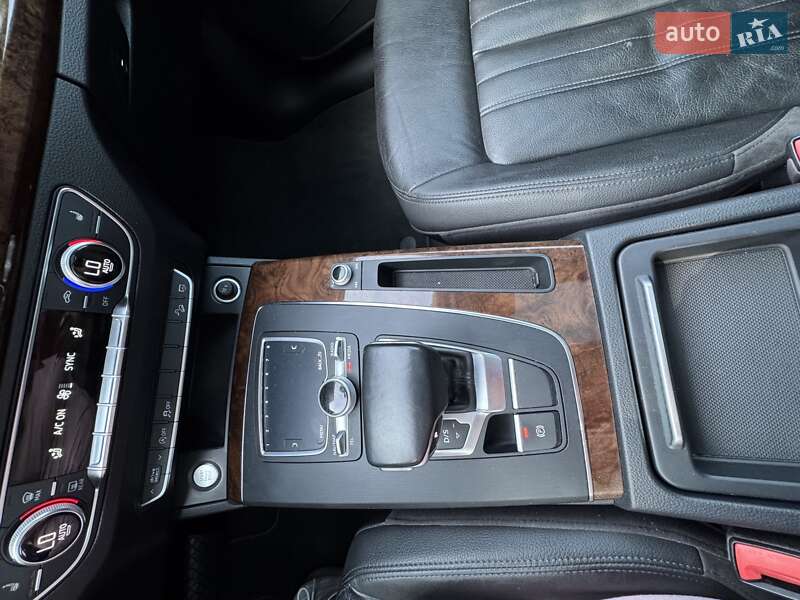 Позашляховик / Кросовер Audi Q5 2017 в Кривому Розі