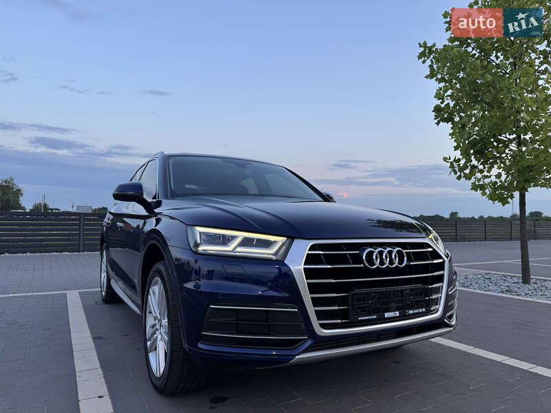 Внедорожник / Кроссовер Audi Q5 2017 в Мукачево