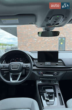 Внедорожник / Кроссовер Audi Q5 2022 в 