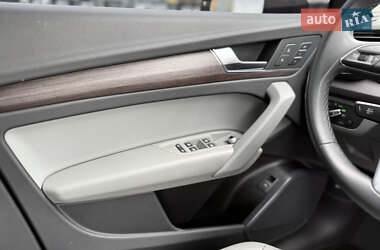 Внедорожник / Кроссовер Audi Q5 2022 в 