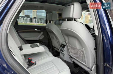 Внедорожник / Кроссовер Audi Q5 2022 в 