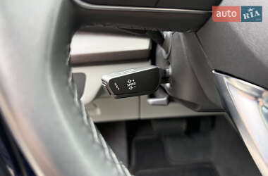 Внедорожник / Кроссовер Audi Q5 2022 в 