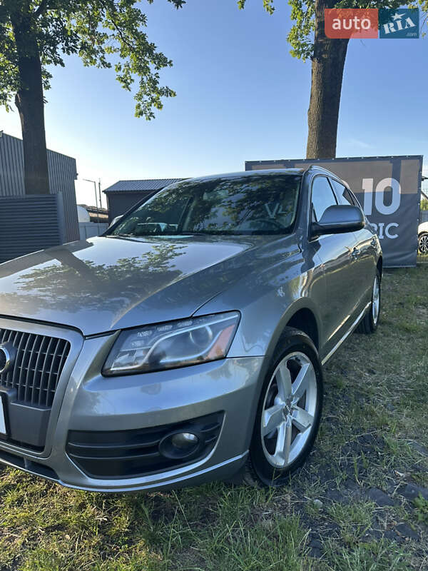 Внедорожник / Кроссовер Audi Q5 2011 в Луцке