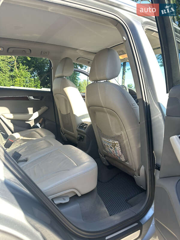 Внедорожник / Кроссовер Audi Q5 2011 в Луцке