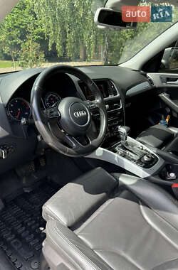 Внедорожник / Кроссовер Audi Q5 2012 в 