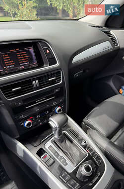 Внедорожник / Кроссовер Audi Q5 2012 в 