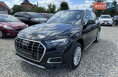 Внедорожник / Кроссовер Audi Q5 2021 в 