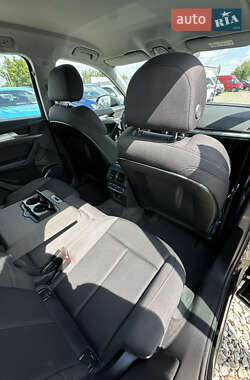 Внедорожник / Кроссовер Audi Q5 2021 в 