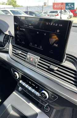 Внедорожник / Кроссовер Audi Q5 2021 в 