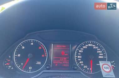 Внедорожник / Кроссовер Audi Q5 2011 в 