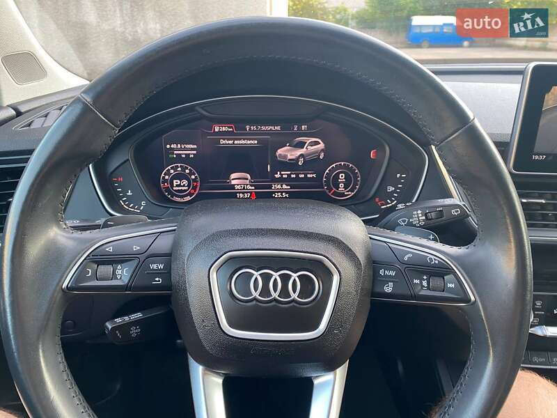 Позашляховик / Кросовер Audi Q5 2018 в Дніпрі
