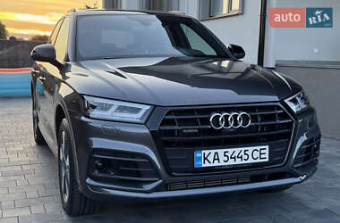 Внедорожник / Кроссовер Audi Q5 2020 в 