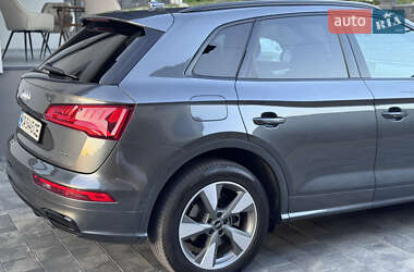 Внедорожник / Кроссовер Audi Q5 2020 в 